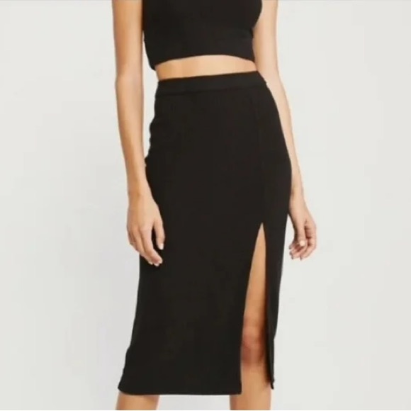 Abercrombie & Fitch Dresses & Skirts - Abercrombie & Fitch Knitted Slit Black Pencil Skirt